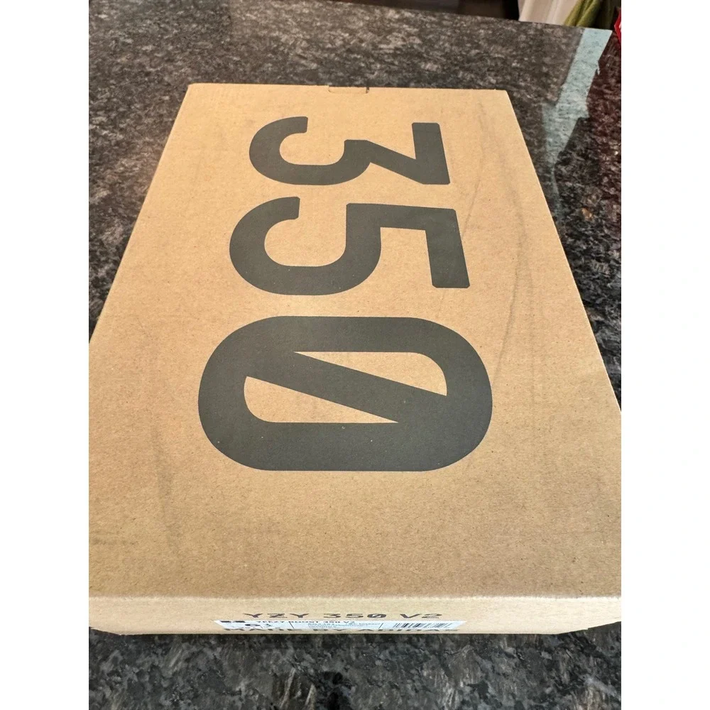 Adidas Yeezy Boost 350 V2 Hyperspace EG7491 Mens Size 6.5 Pale‎ Blue Green Gum